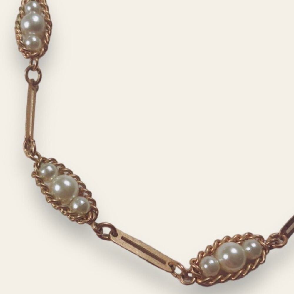 Vintage Sarah Coventry Gold Tone Necklace Jewelry